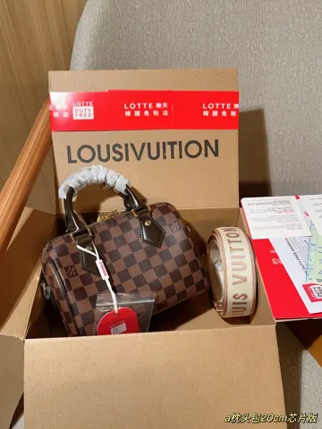 Louis Vuitton Speedy