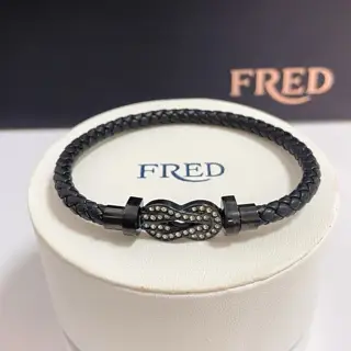 FRED bracelet with diamond 8-shaped buckle