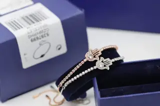 Swarovski Hamsa Hand Single Diamond Pull-Out Bracelet