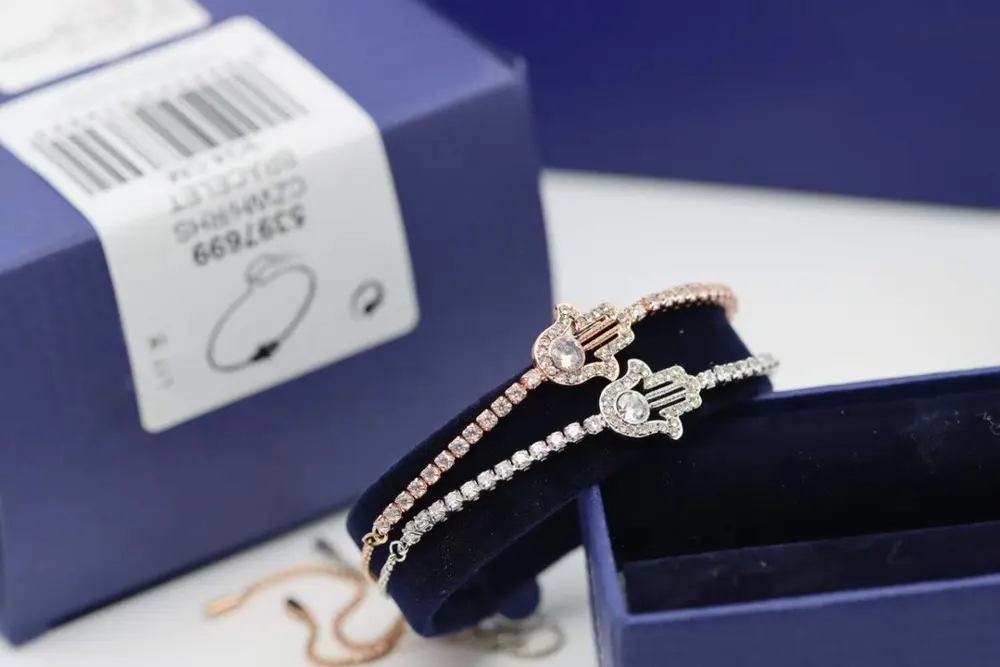 Swarovski Hamsa Hand Single Diamond Pull-Out Bracelet