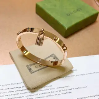 Gucci bracelets are handmade