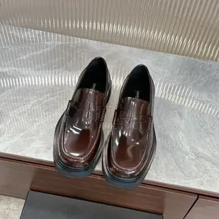 Dolce & Gabbana shiny leather business casual men’s shoes loafers