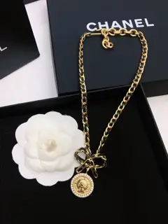 Chanel belt chain vintage choker necklace