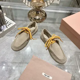 Miu Miu Miu new British style lace-up white shoes casual shoes