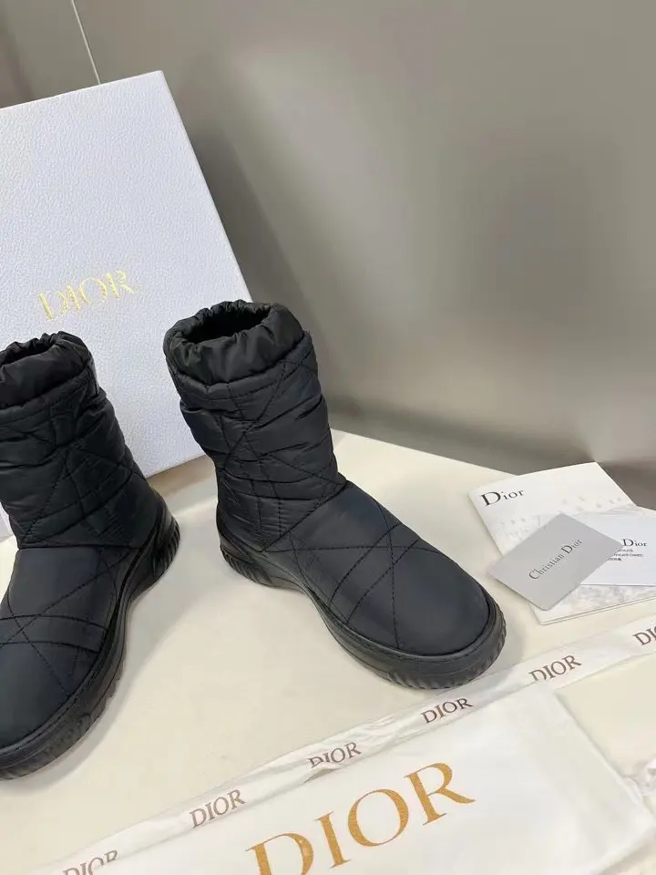 Dior down snow boots