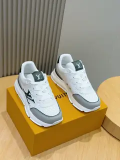The Louis Vuitton Classic sneaker debuted in the 2025 Fall/Winter Men’s Collection. The