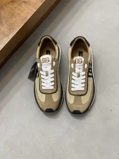 Dolce & Gabbana men’s sports and casual shoes. Top-quality original goods from the counter