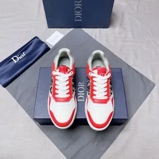 Dior New Products in the Gang Series [Continue Dior’s classic style