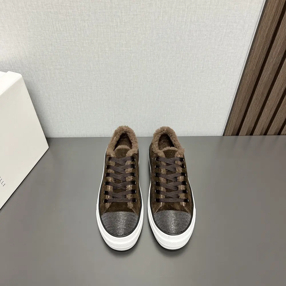 Brunello Cucinelli autumn and winter casual sports shoes original custom … Wearing it is