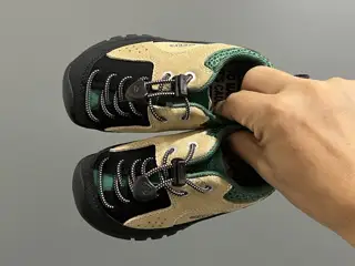 KEEN second generation children’s outdoor hiking shoes
