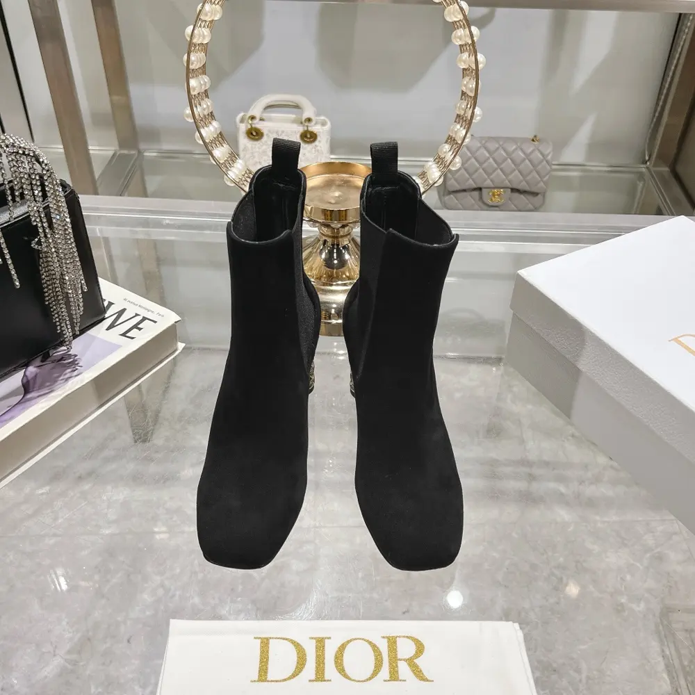 Dior 2024 autumn and winter new Icon series knight women’s boots celebrity style CD letter