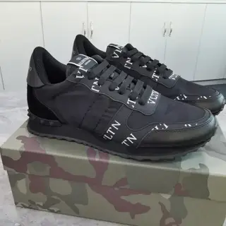 Valentino casual sports shoes