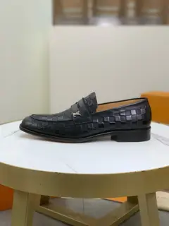 Louis Vuitton business leather shoes