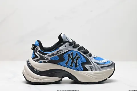 MLB New York Yankees Curve Runner Comfortable and versatile Non-slip and wear-resistant 3ARNSPL4N
