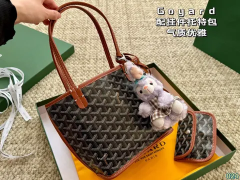 Goyard Tote