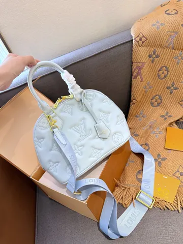 Louis Vuitton Alma