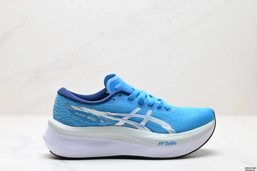 ASICS MAGIC SPEED 4 stable running shoes have a double-layer jacquard mesh design on the 1012B676-500