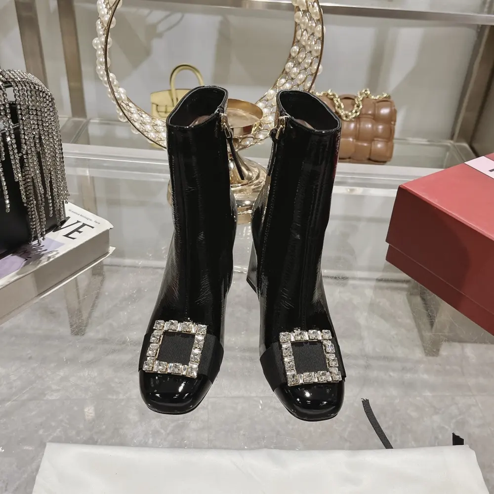Roger Vivier patent leather high heel thick heel British style short boots RV’s new boots