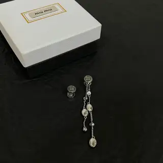 miumiu earrings