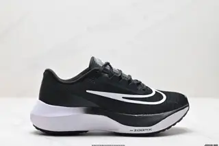 Nike Zoom Fly 5 Invincible Series Lightweight Flying Weave Low-top Casual Sports Jogging DM8968-100