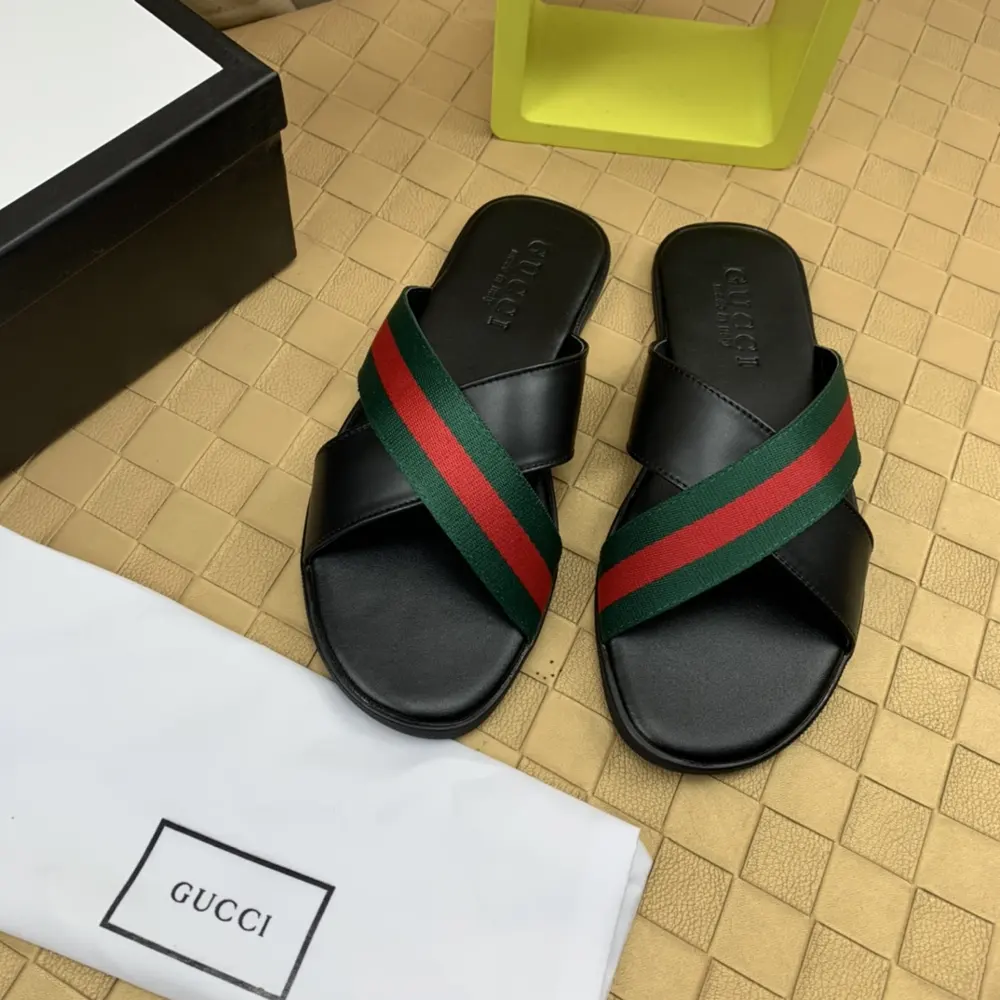 Gucci slippers