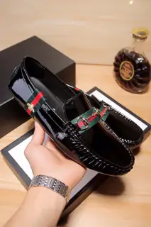 GUCCI loafers are of counter quality