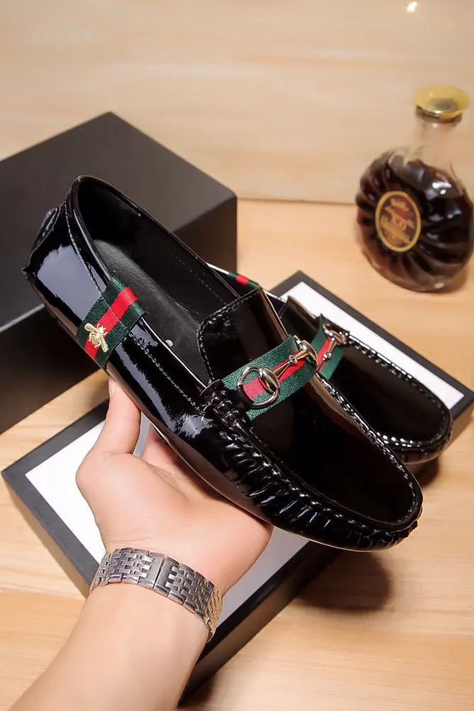 GUCCI loafers are of counter quality