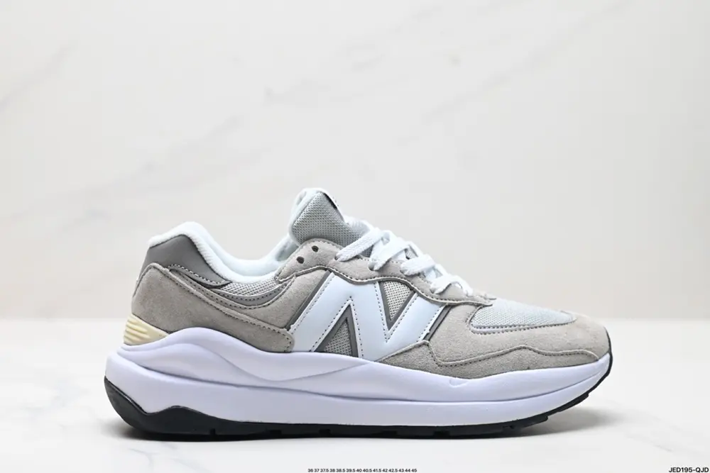 New Balance New Balance NB5740 series uses a variety of carefully selected high-quality M5740APB