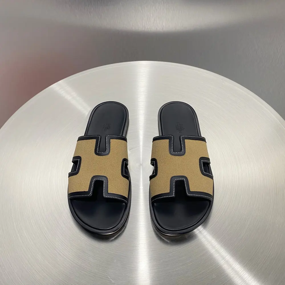 Hermès Classic H Slippers ~ High-end men’s sandals• beach shoes slippers ~ counter