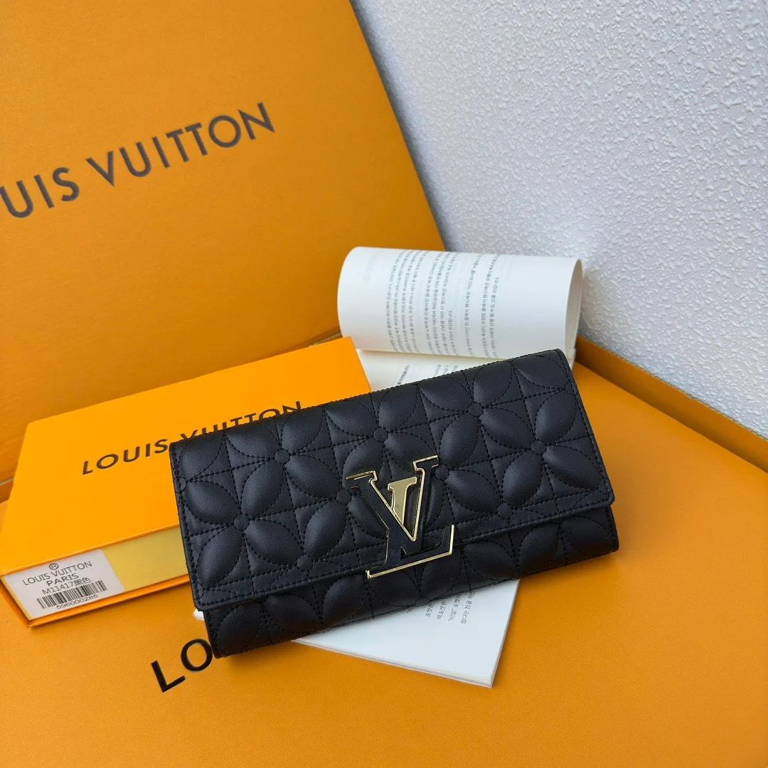 Louis Vuitton Wallet M11417