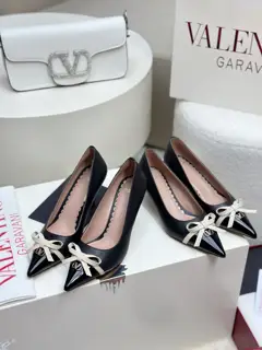 Valentino Small V-buckle bowknot patchwork design high heels