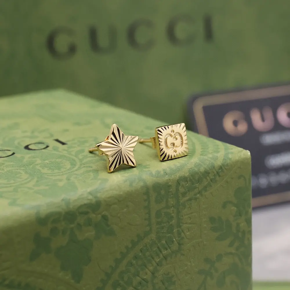 Gucci Icon series 18K gold five-pointed earrings