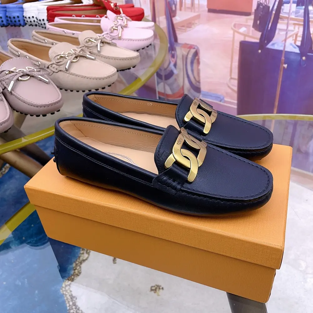 Tods classic ladies’ moccasins