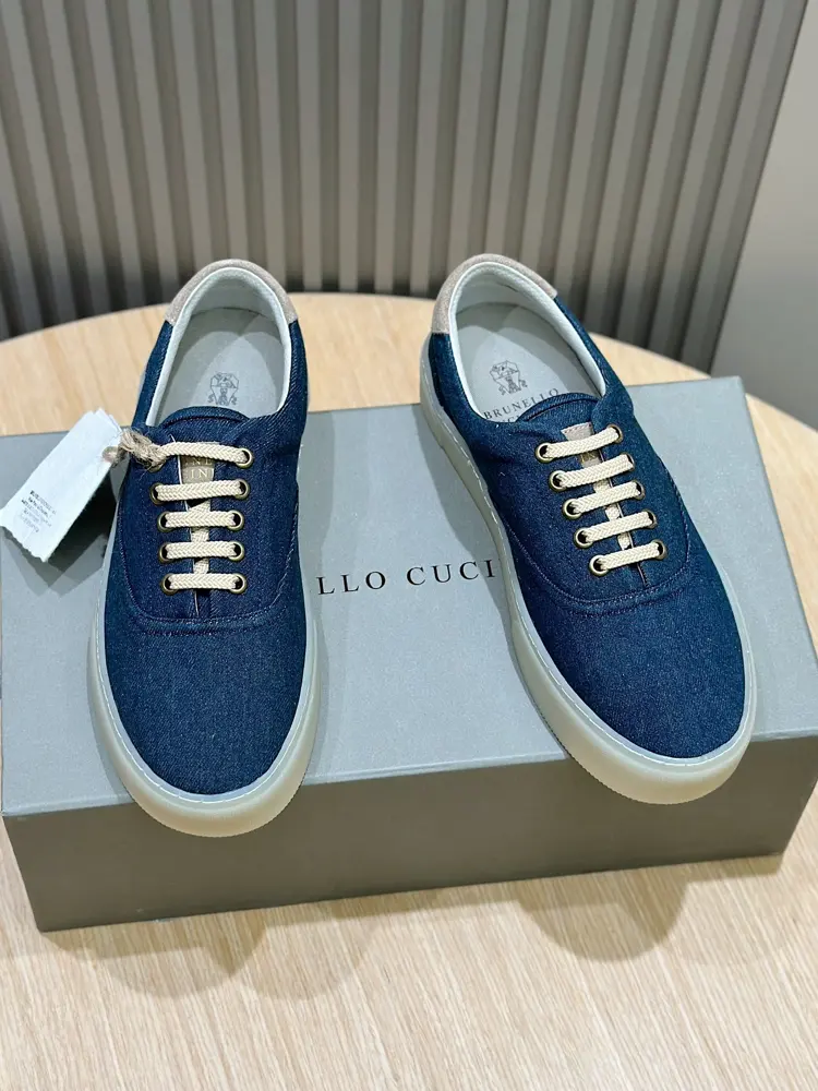 Brunello Cucinelli men’s sports shoes. This pair of flat sports shoes