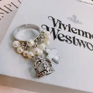 Vivienne Westwood Queen Mother Saturn Ring