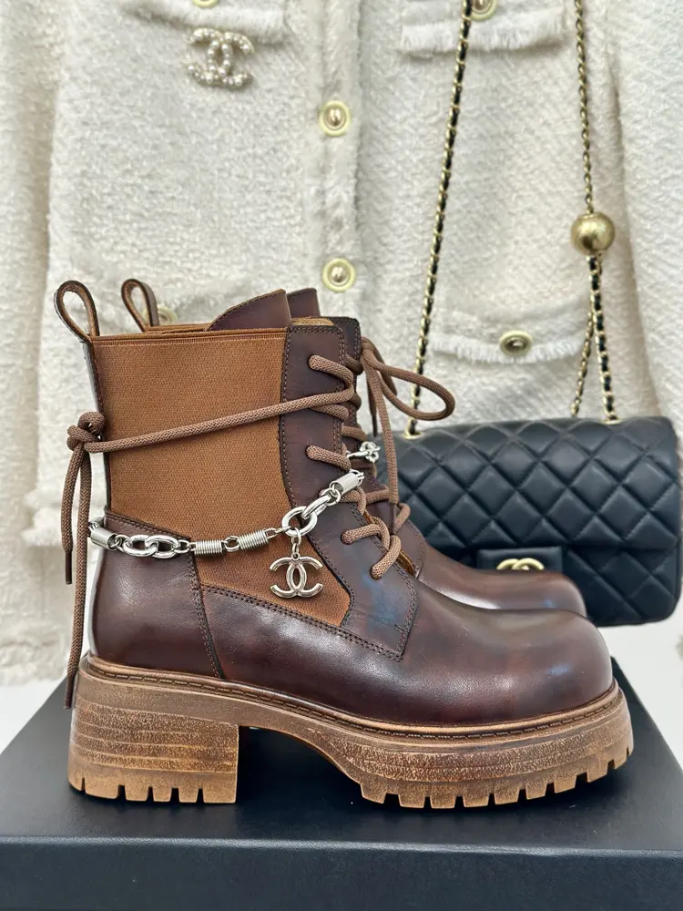 Chanel round-toed retro double C chain thick-soled Martin boots