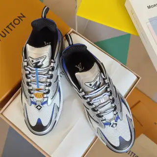 Louis Vuitton Tatic series casual sneakers running shoes dad shoes