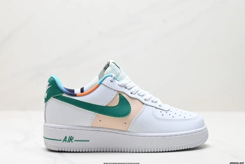 NIKE AIR FORCE 1‘07 Sneakers DV7183-100
