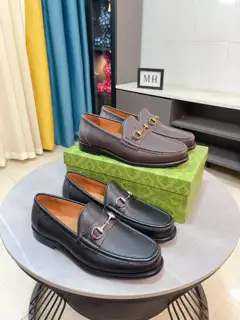 Gucci leather shoes are the most popular classics. The official website is synchronized