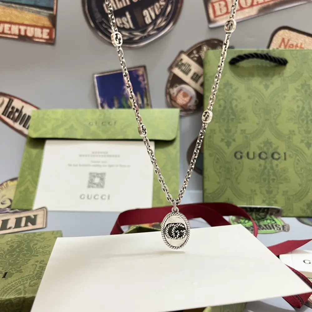 Gucci Double G Oval Twist Necklace
