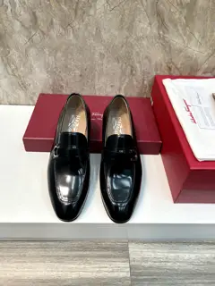 Salvatore Ferragamo men’s leather shoes