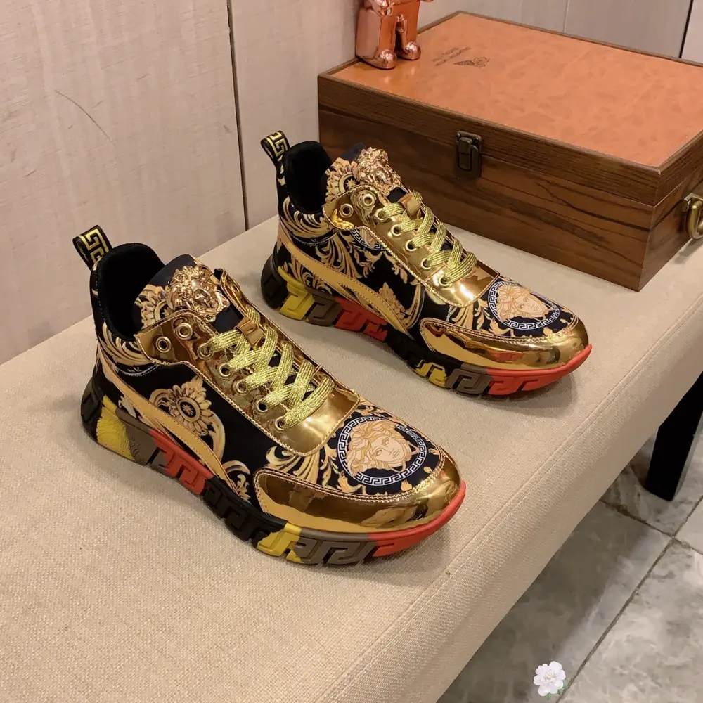 Versace The upper