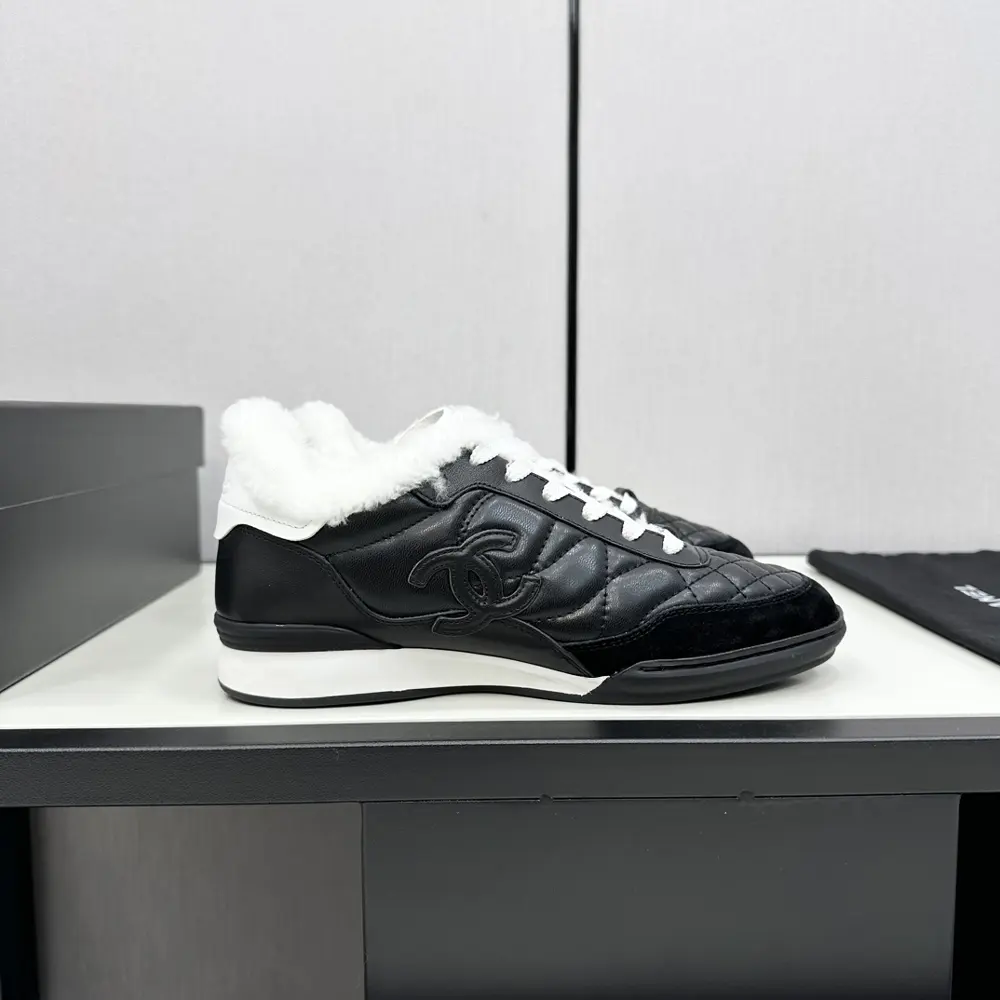Chanel casual sneakers