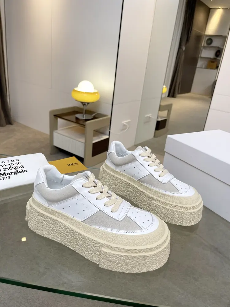 Maison Margiela thick-soled casual sports shoes are based on the classic sneakers and