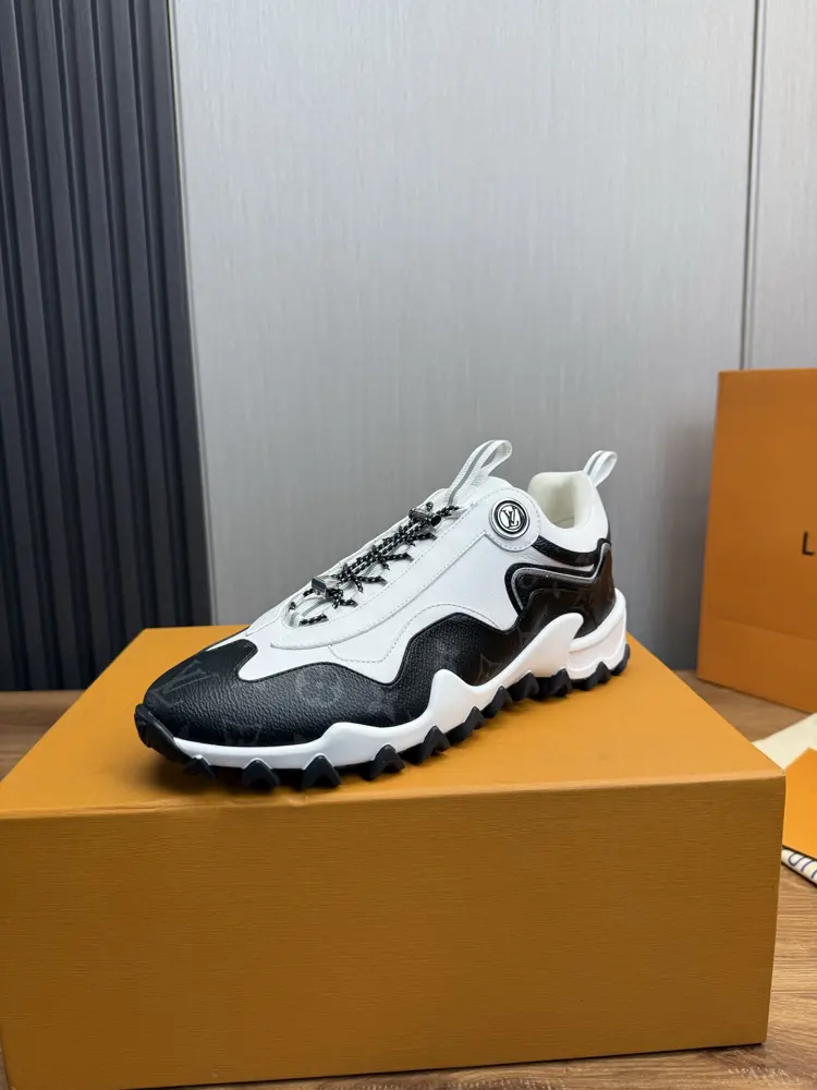 Louis Vuitton RUSH series outdoor leisure sports shoes jogging shoes