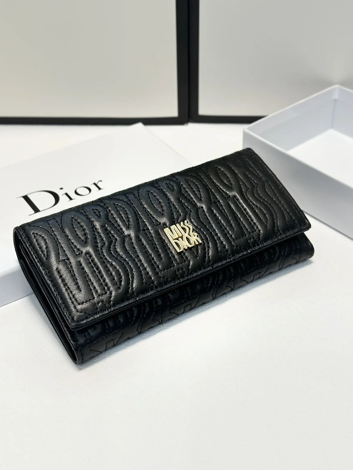 Dior Wallet