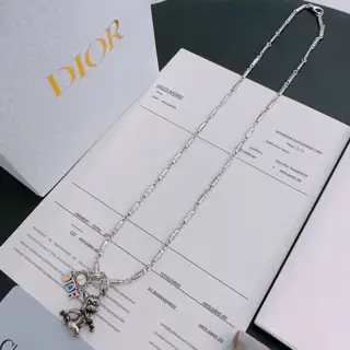 DIOR New Dior necklace Original goods New counter model