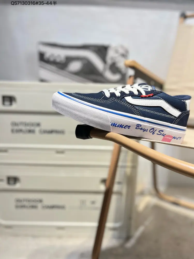 Vans classic retro casual sports shoes