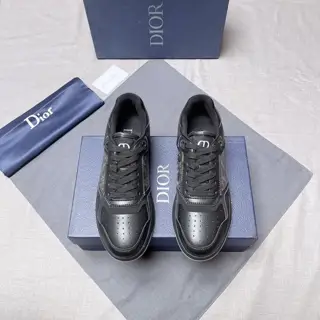 Dior New Products in the Gang Series [Continue Dior’s classic style