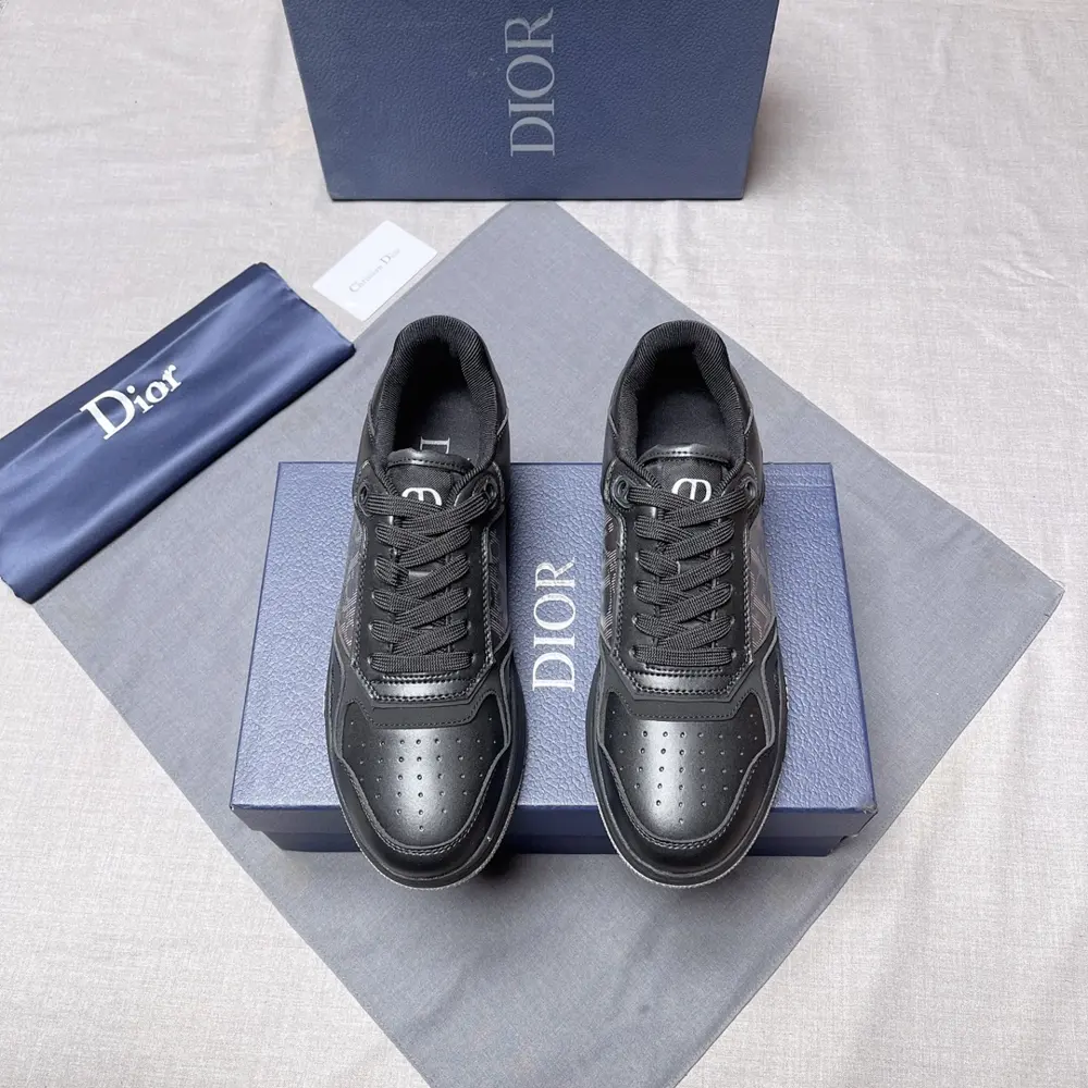 Dior New Products in the Gang Series [Continue Dior’s classic style